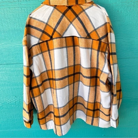 MOUNTAIN WOOL BLEND OVERSIZED PLAID SHACKET SIZE XL EUC - Picture 5 of 10